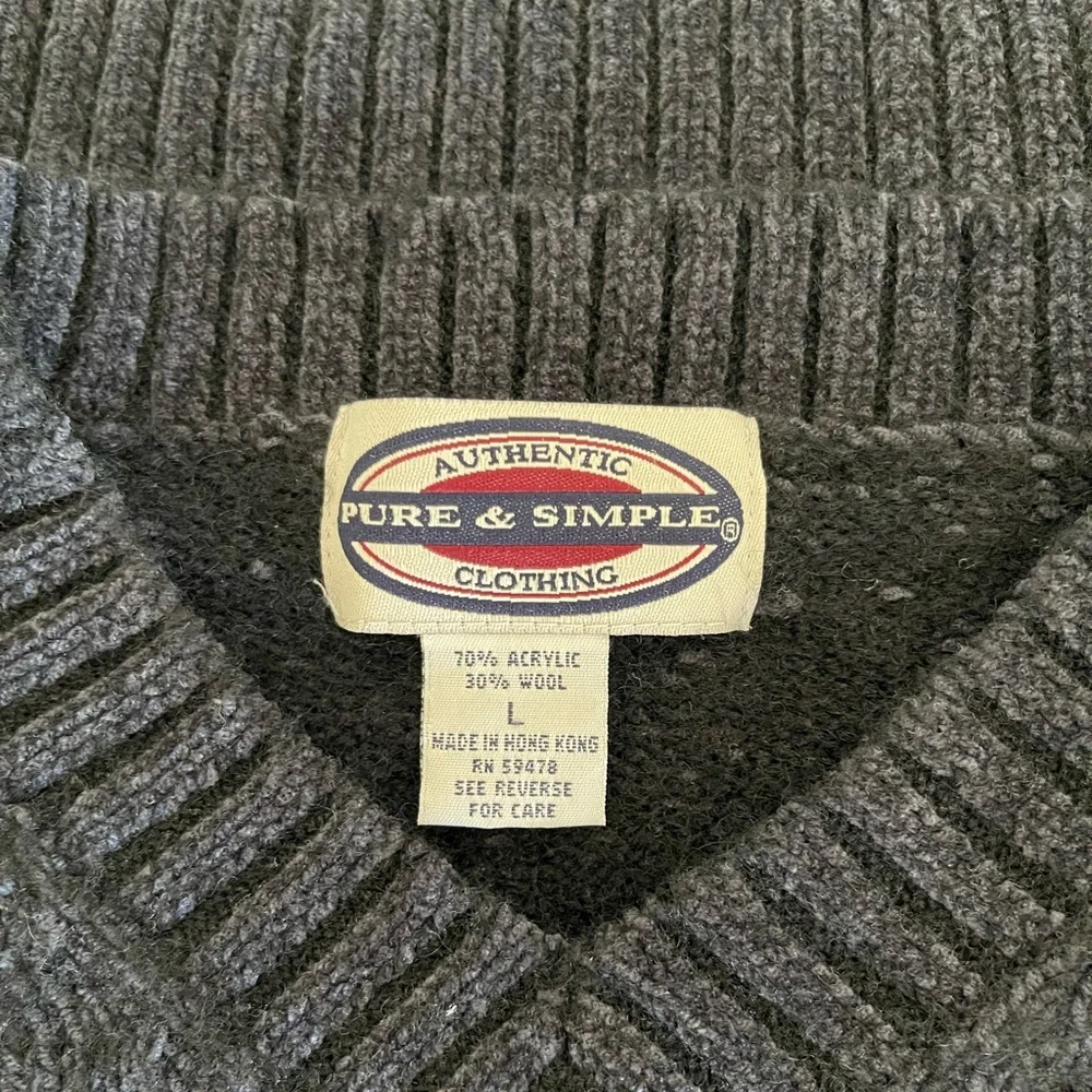 Pure & Simple Sweater - Picture 5 of 8